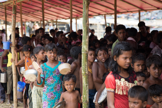 Rohingya childrens waiting for food in refugee camp in Bangladesh