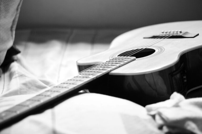 acoustic-guitar
