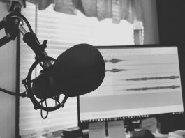 Podcasting for Beginners in 2020 - Learn How to Do It