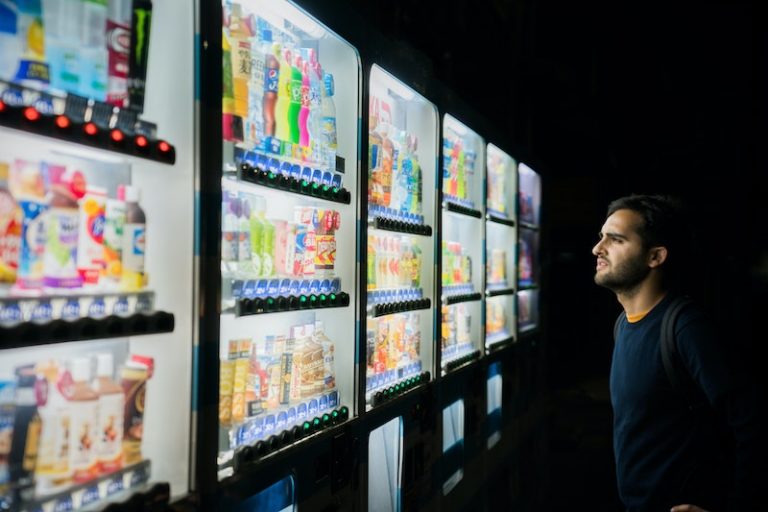 The Paradox of Choice - Tinder, Netflix, and... Cryptocurrencies