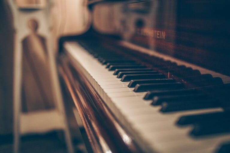 5 Best Lofi Piano VSTs Plugins